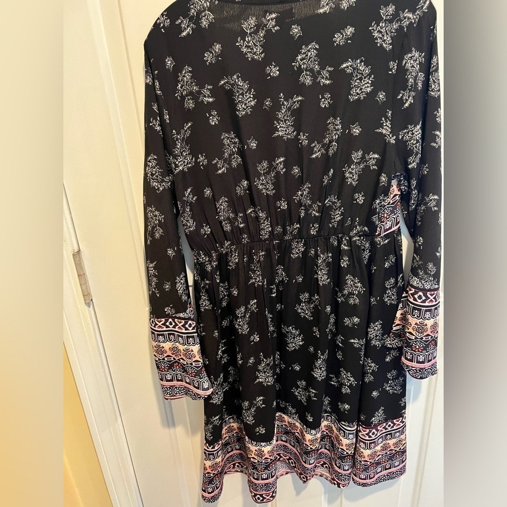 Dress lightweight Eyeshadow brand size M - Picture 2 of 10